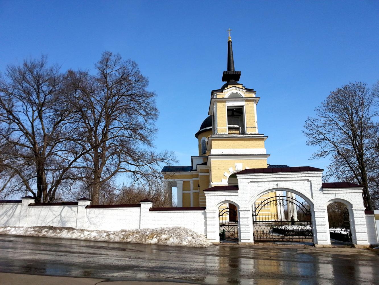 Церковь Михаила Архистратига. 24 марта 2014 года